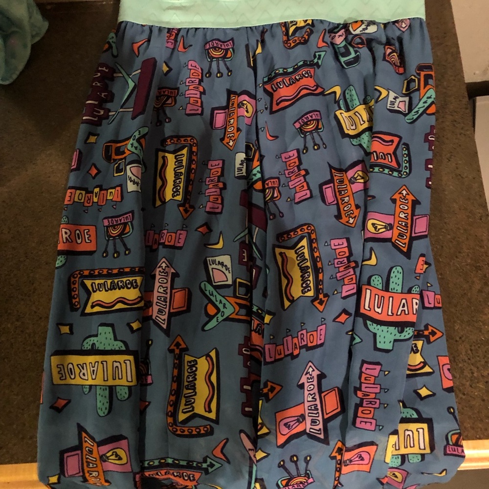 90’s retro LuLaRoe Lola skirt